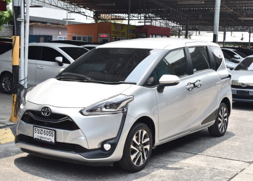 Toyota Sienta รุ่น 1.5 (V) Minor Change เกียร์ AT ปี 2020